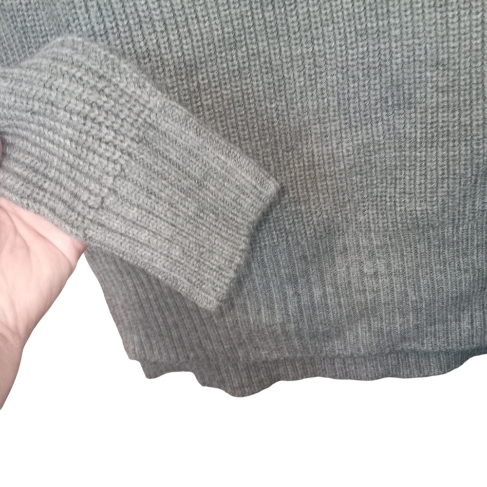 Zara Embroidered Handknit Floral Chunky Knit Sweater Gray Size Medium - Picture 5 of 12